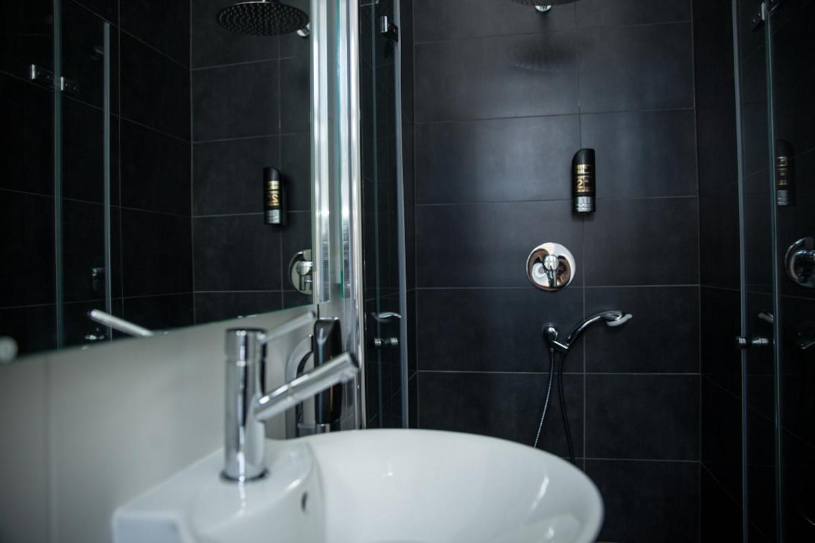 Haus Hotel & Pension Villa Laluna Blankenburg  Zewnętrze zdjęcie
