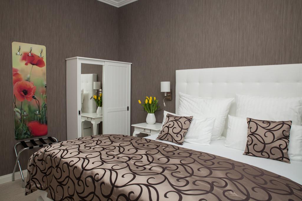 Haus Hotel & Pension Villa Laluna Blankenburg  Zewnętrze zdjęcie